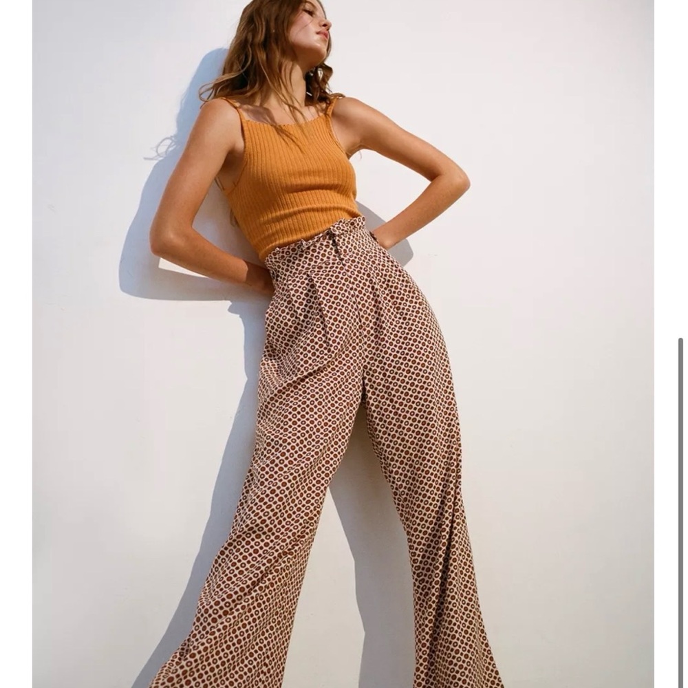 Urban Outfitters Rust Tank with Beige Printed Wide‑Leg Pants